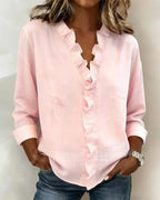 Chiara™ | Blusa con cuello en V y volantes delicados