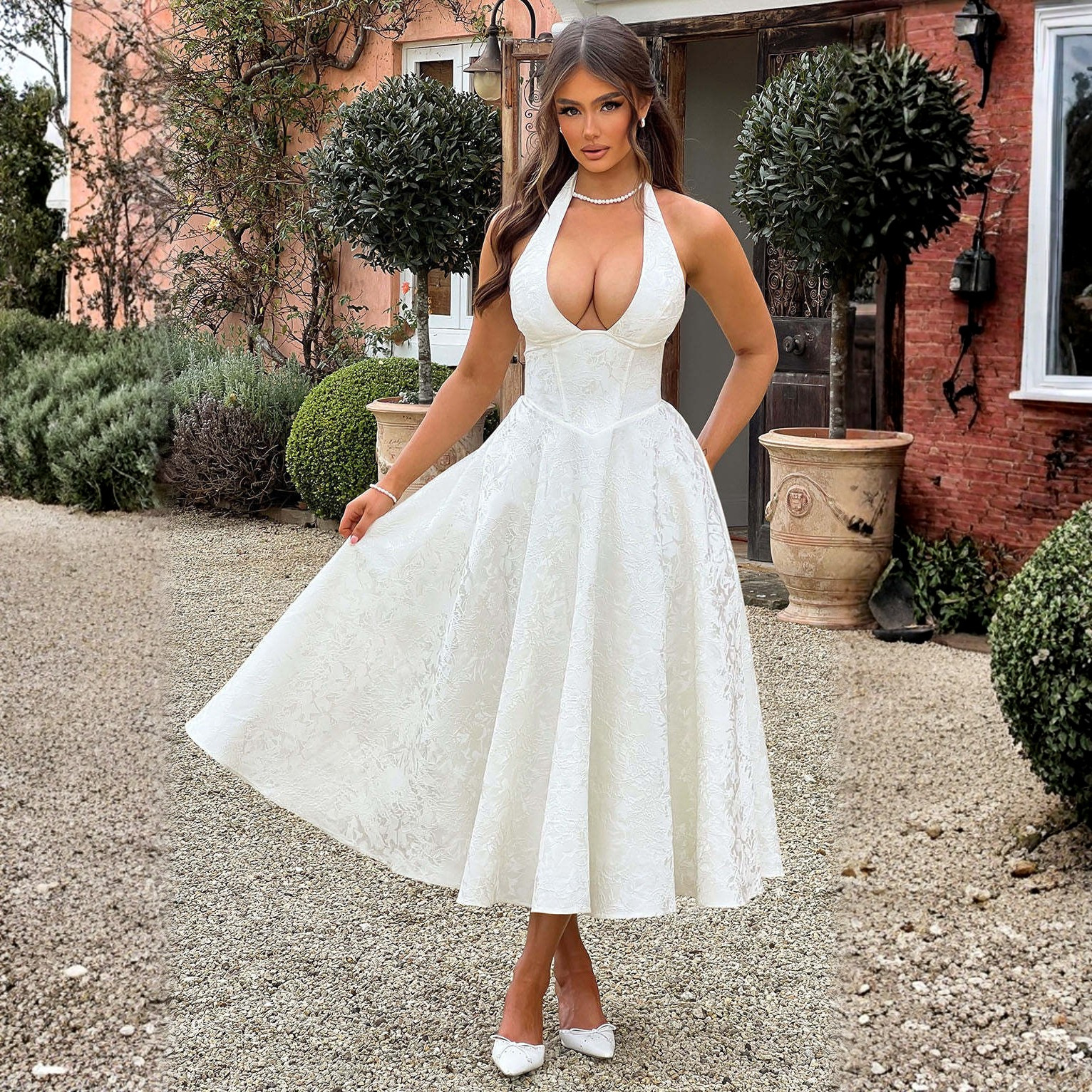 Ziora™ | Vestido maxi con escote pronunciado, sin mangas, espalda abierta y cuello halter en línea A