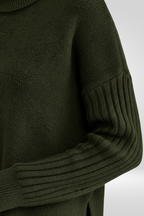 Liv | Jersey de cuello alto largo y elegante