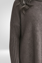 Liv | Jersey de cuello alto largo y elegante