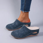 Zapatillas ortopédicas con comodidad diaria y estilo atemporal para el hogar