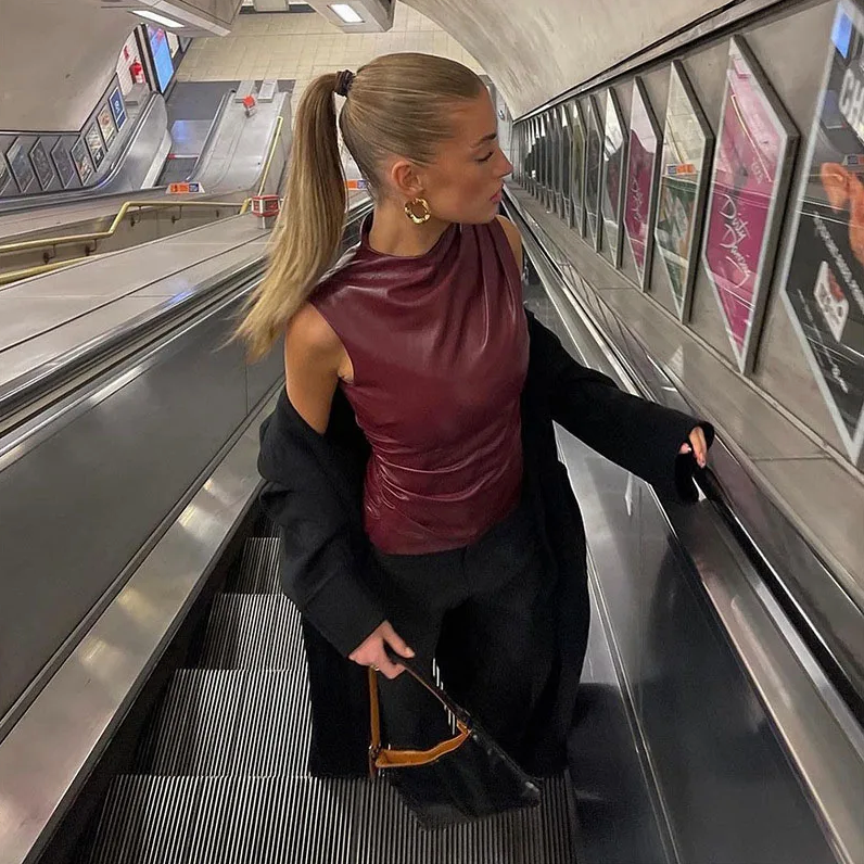 SERAN™ | Top de cuero sintético elegante para mujer