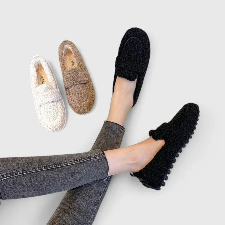 USHA | Luxe Lamswollen Mocassins
