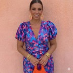 Tora™ | Vestido con mangas plisadas