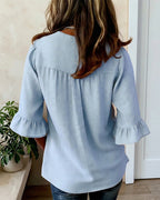 Sophia Blusas lisas de algodón y lino con botones de madera y volantes.